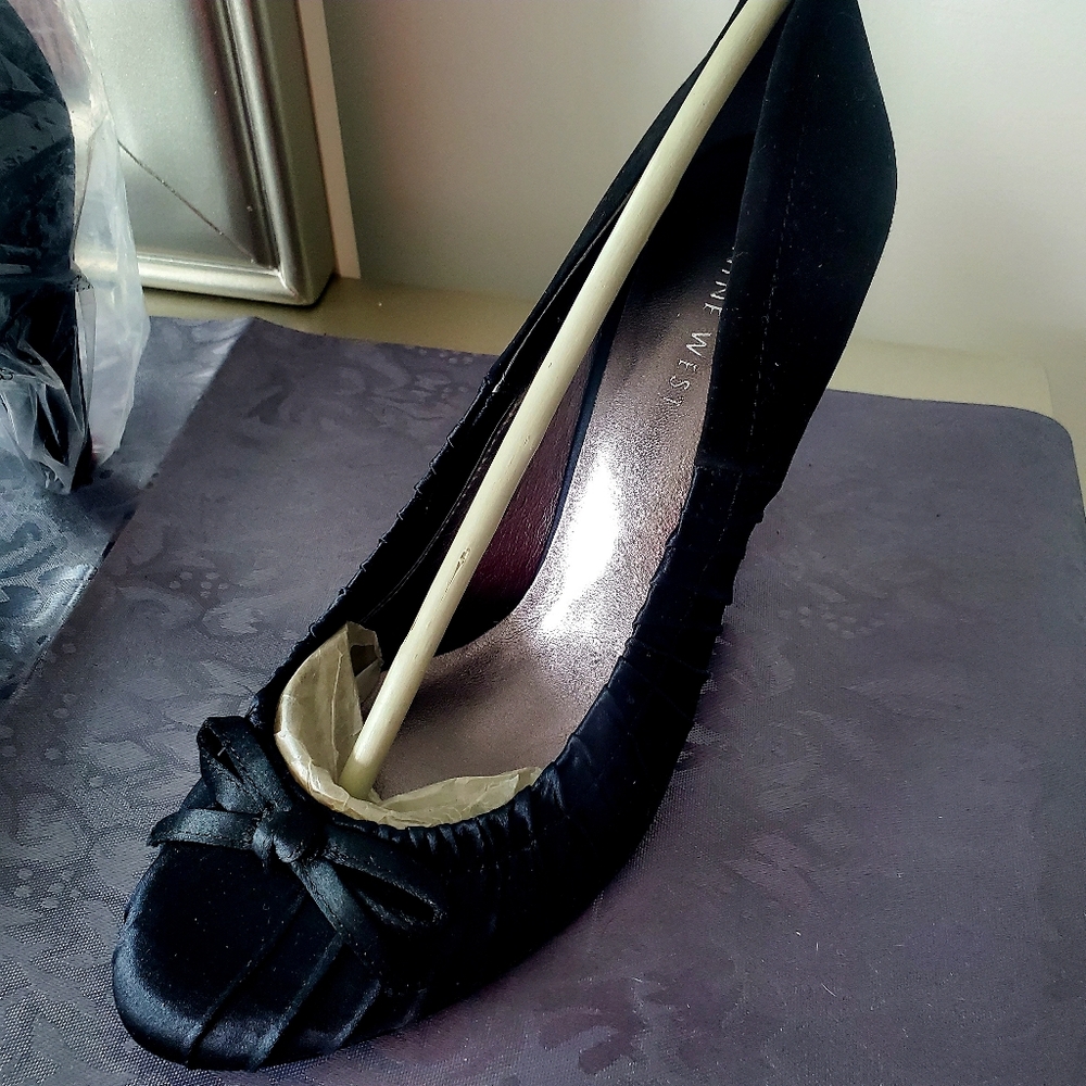 Suede/Satin Pumps
